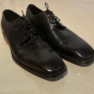 HUGO BOSS BLACK SHOES SIZE 10
